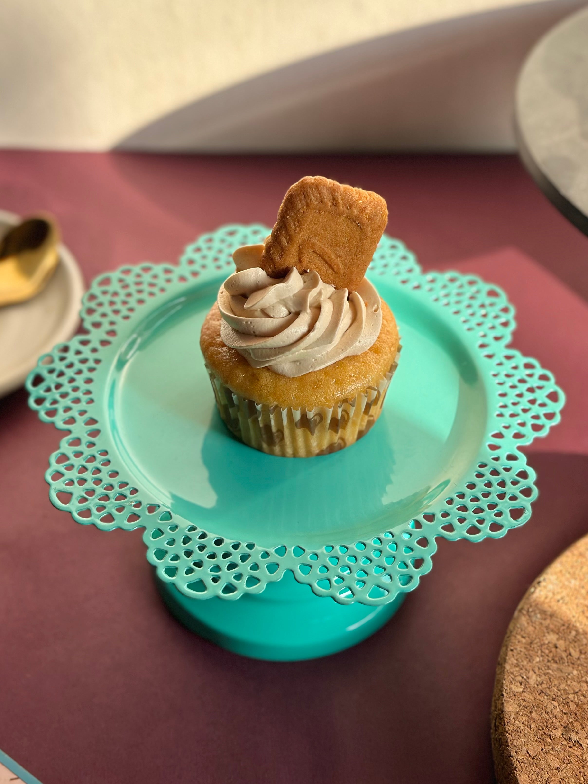 Vanilla Biscoff Cupcakes, eggless, freshly baked by Oh! My Dessert in Vikaspuri, West Delhi